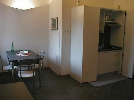 Casa Amarilla アパート *